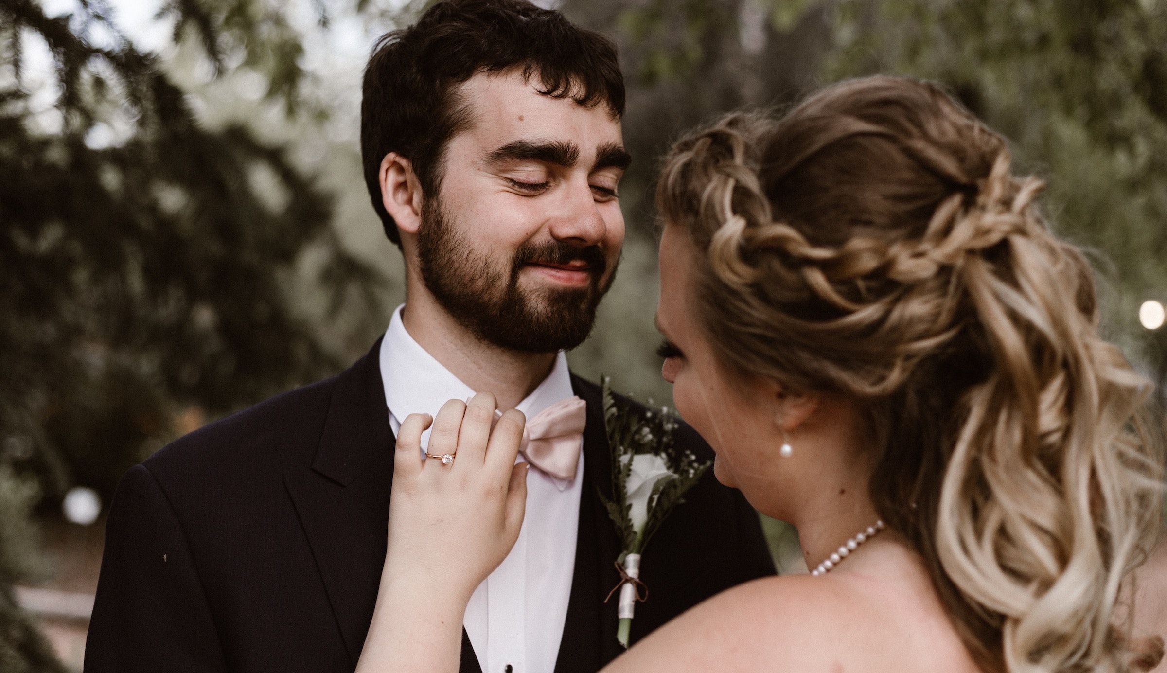 Bilde av gift par. Foto Priscilla Du Preez
fra https://unsplash.com/@priscilladupreez